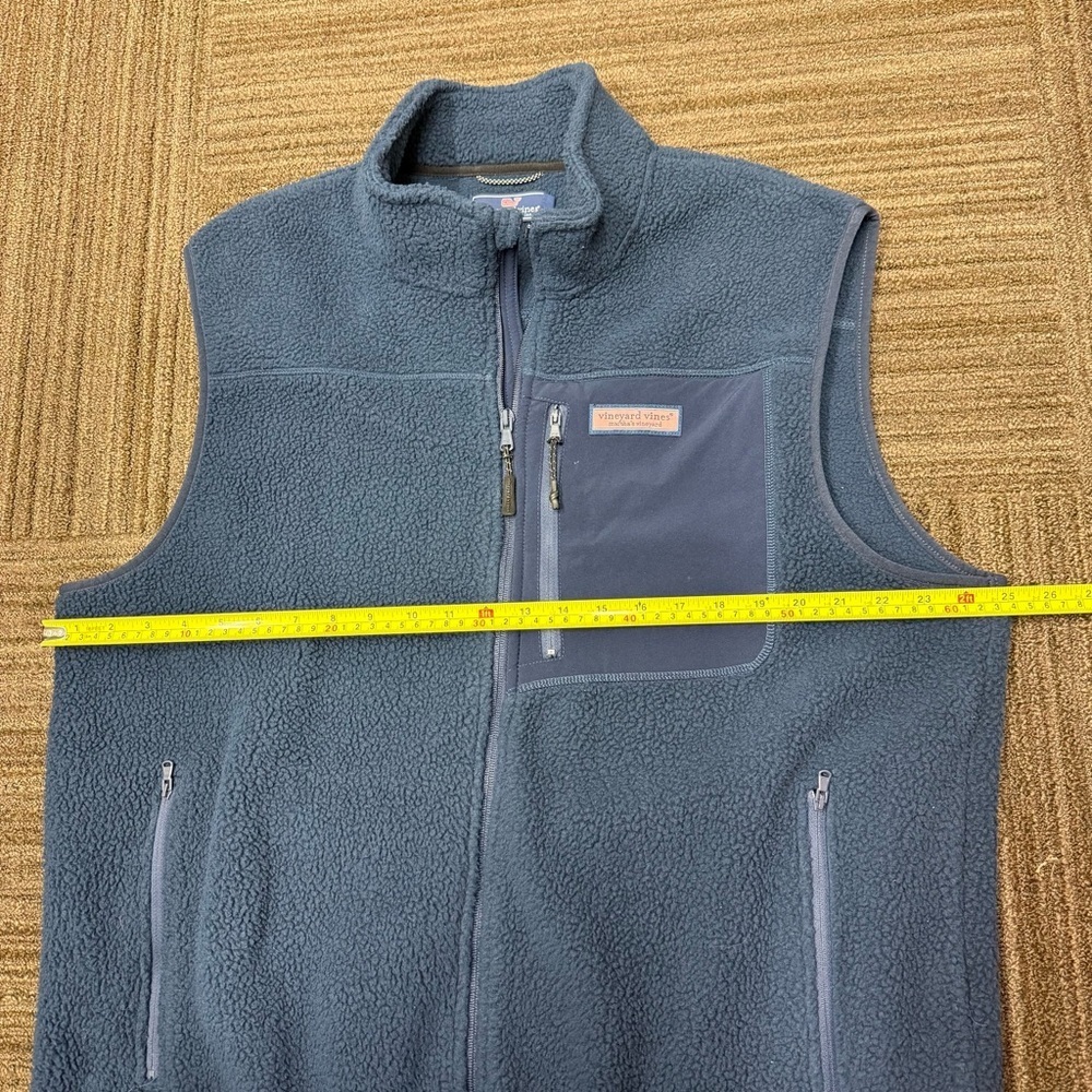 Vineyard Vines Navy Fleece Vest with Zippered Pockets Preppy Style - Picture 3 of 7